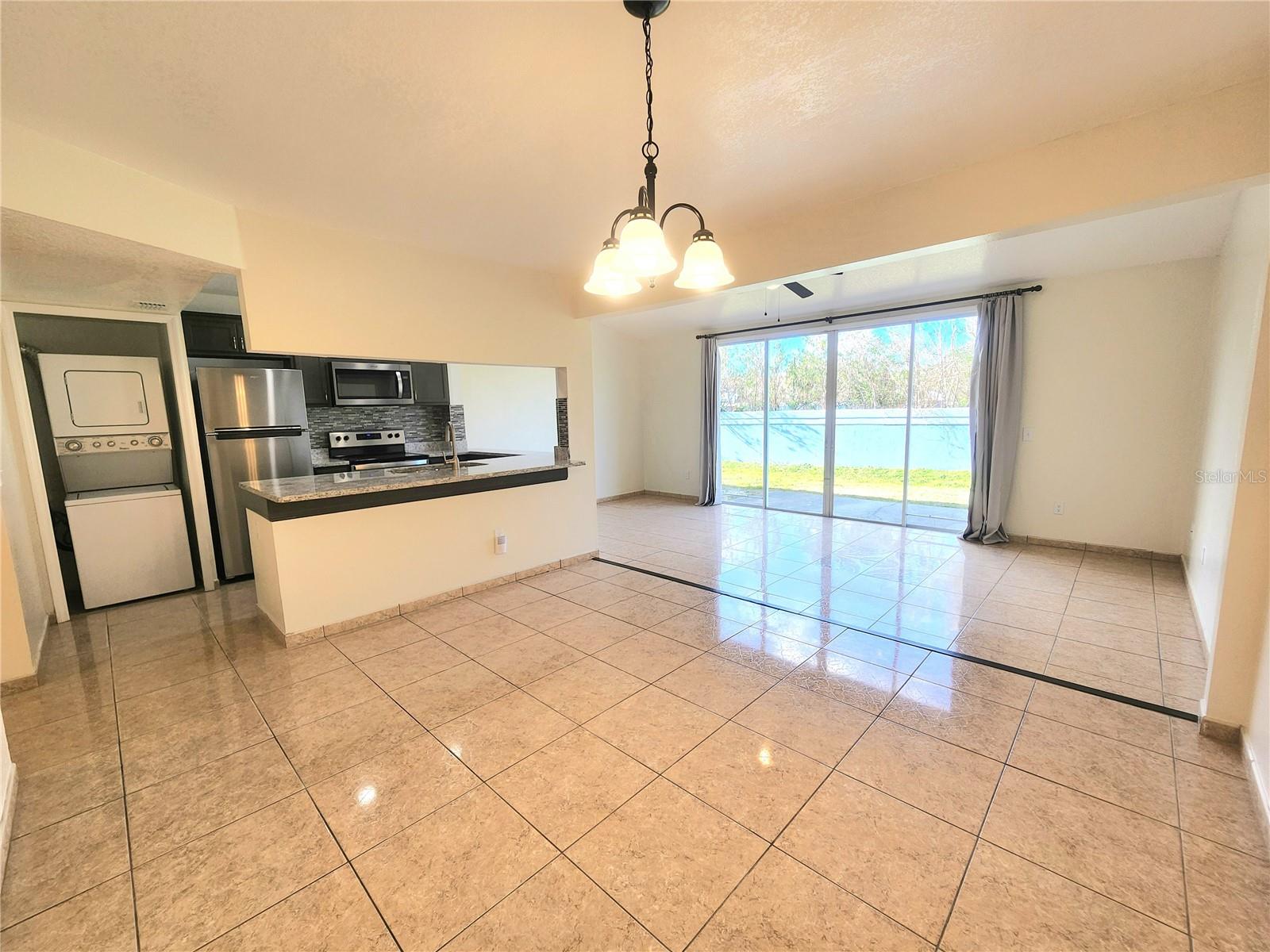Image 16 of 40 For 221 Caribbean Drive