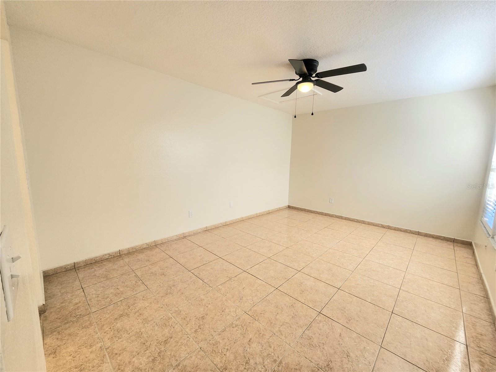 Image 21 of 40 For 221 Caribbean Drive