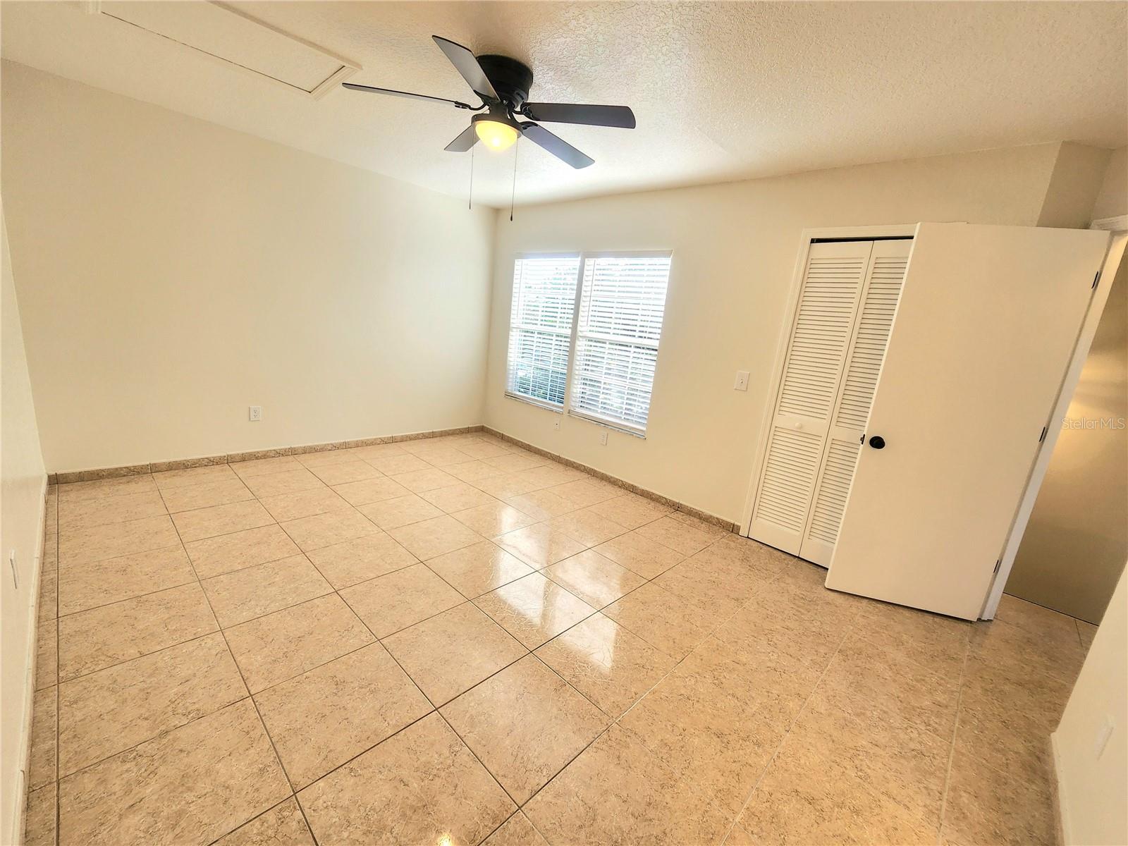 Image 22 of 40 For 221 Caribbean Drive