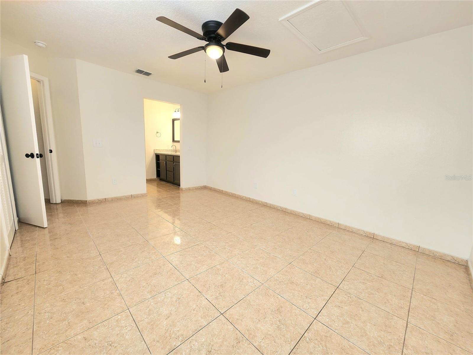 Image 25 of 40 For 221 Caribbean Drive