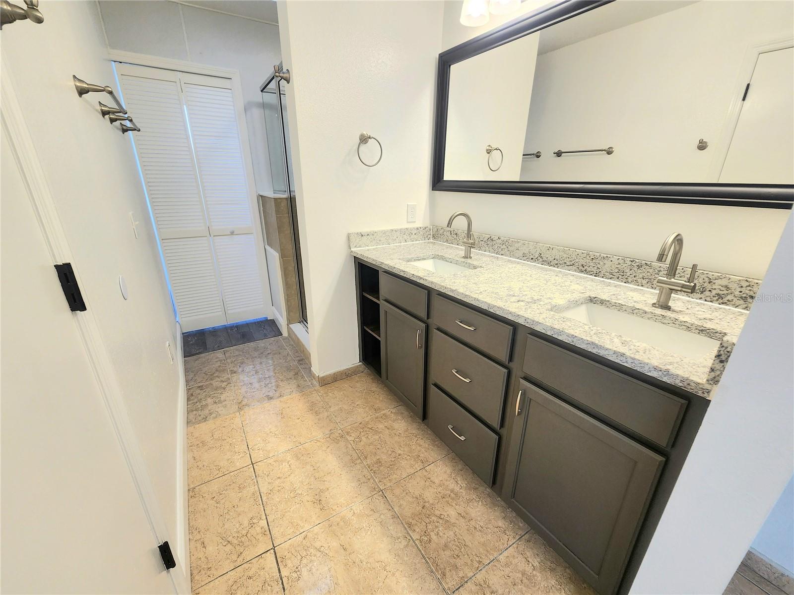 Image 27 of 40 For 221 Caribbean Drive