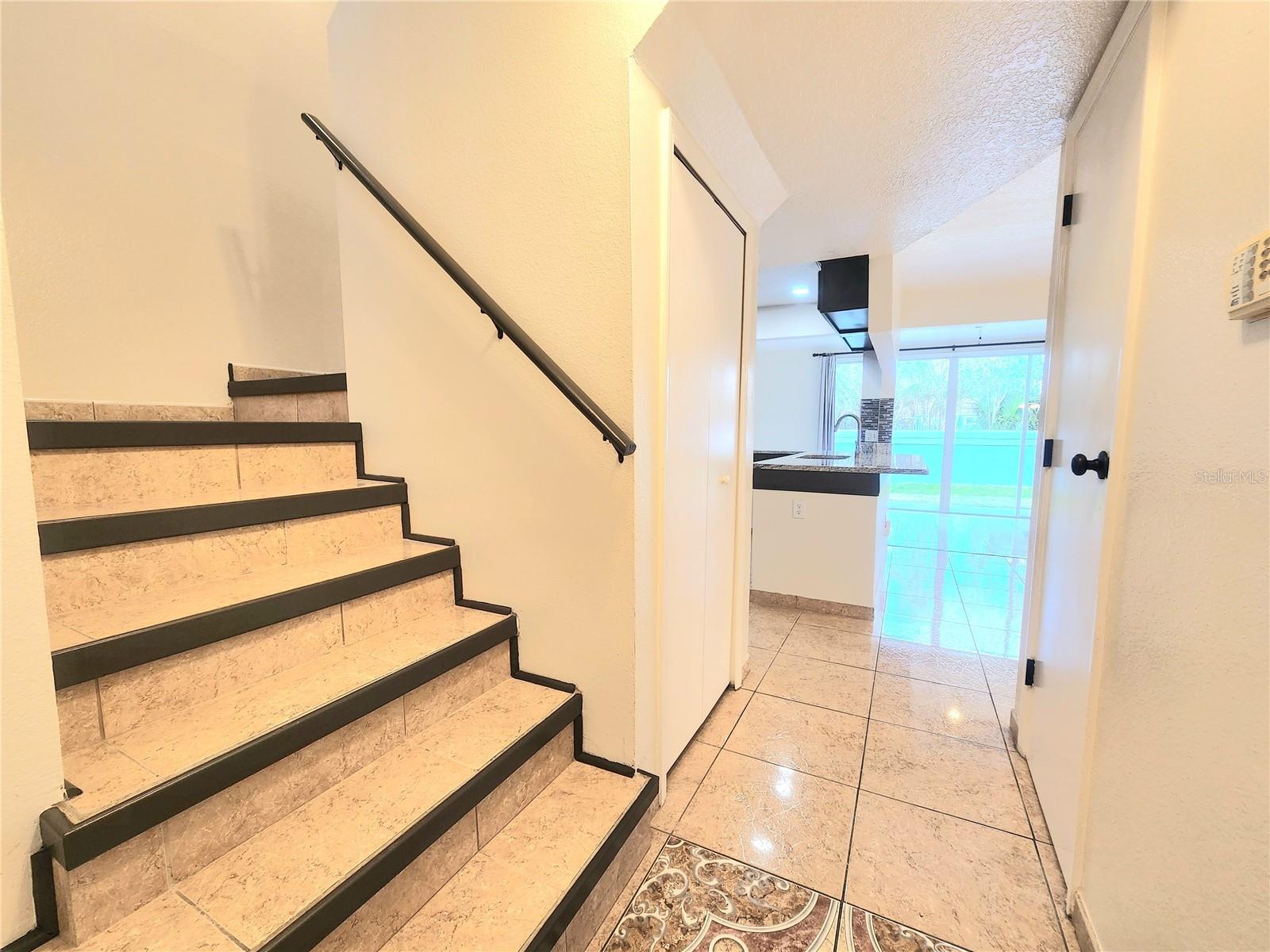 Image 3 of 40 For 221 Caribbean Drive