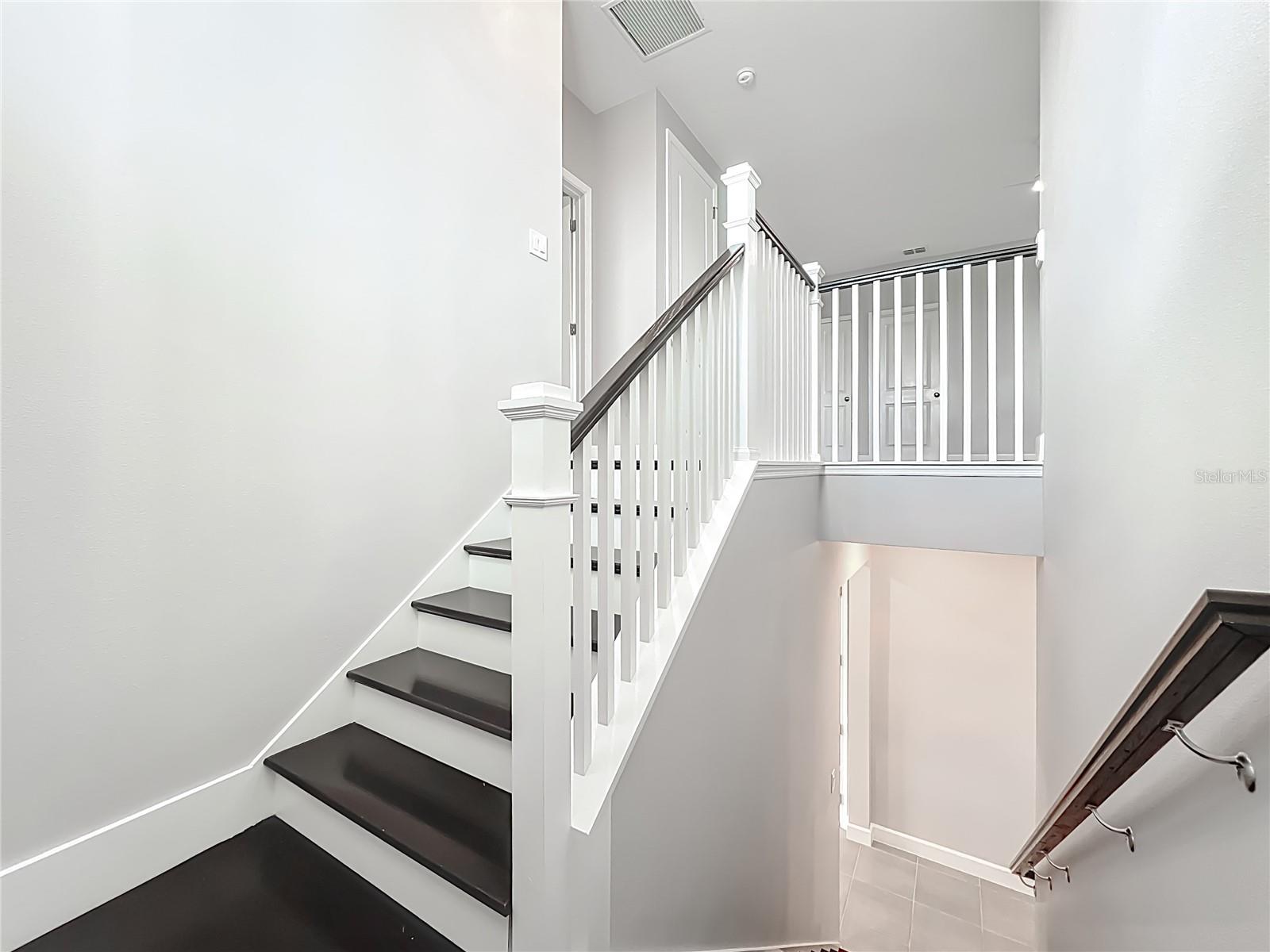 Image 20 of 50 For 15536 Gentle Rain Drive