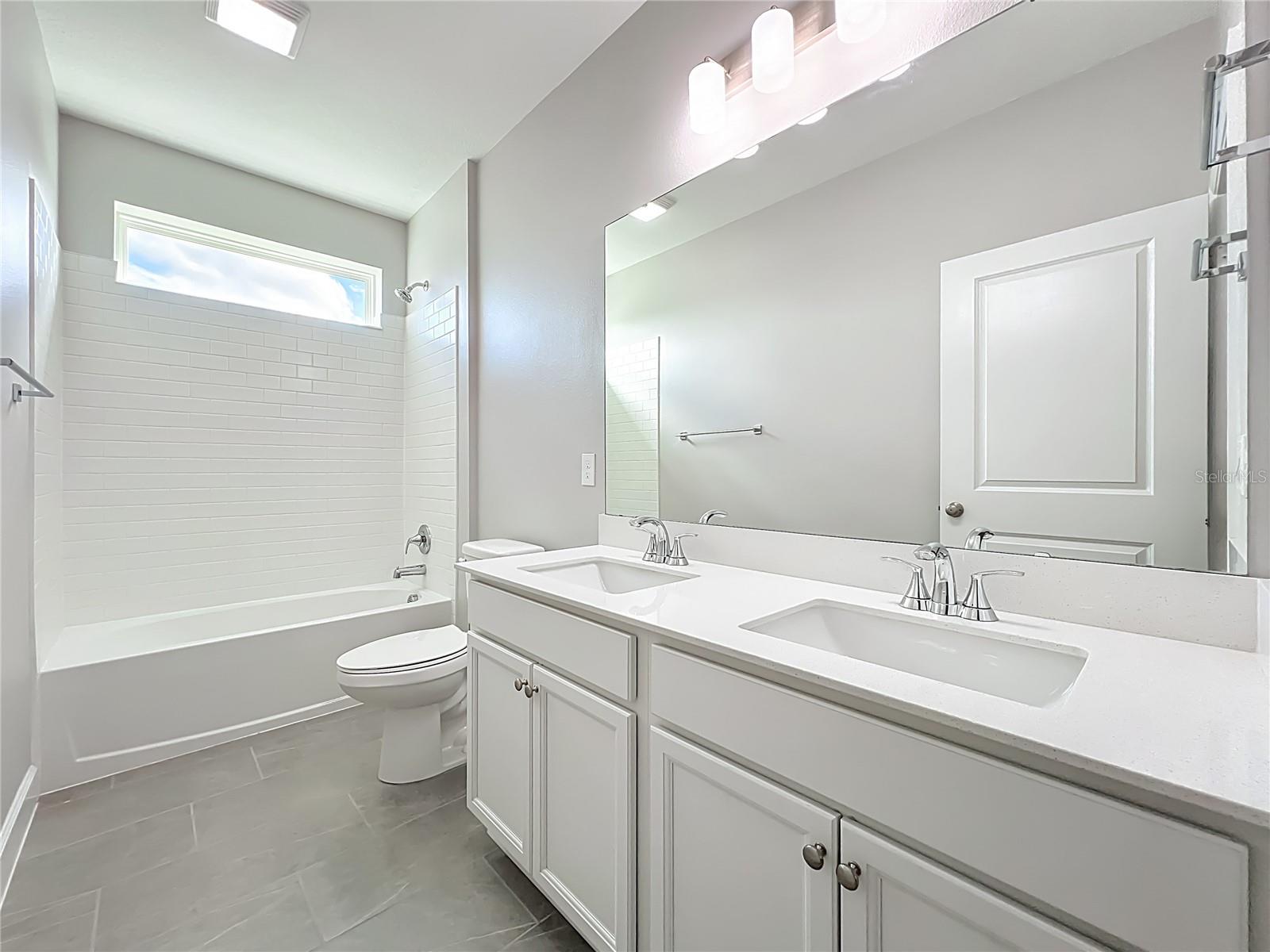 Image 27 of 50 For 15536 Gentle Rain Drive