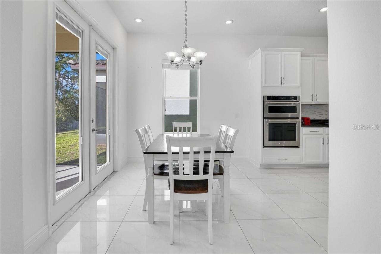 Image 13 of 41 For 8298 Lookout Pointe Drive