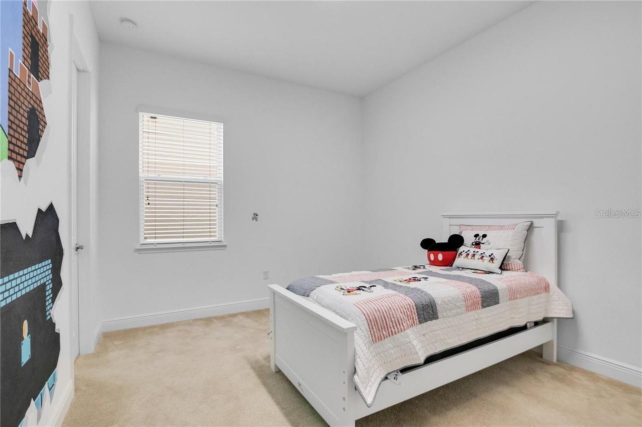 Image 24 of 41 For 8298 Lookout Pointe Drive