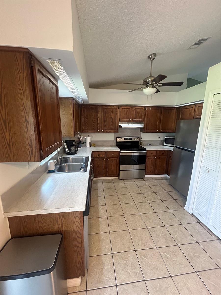 Image 3 of 10 For 1404 Westminster Way