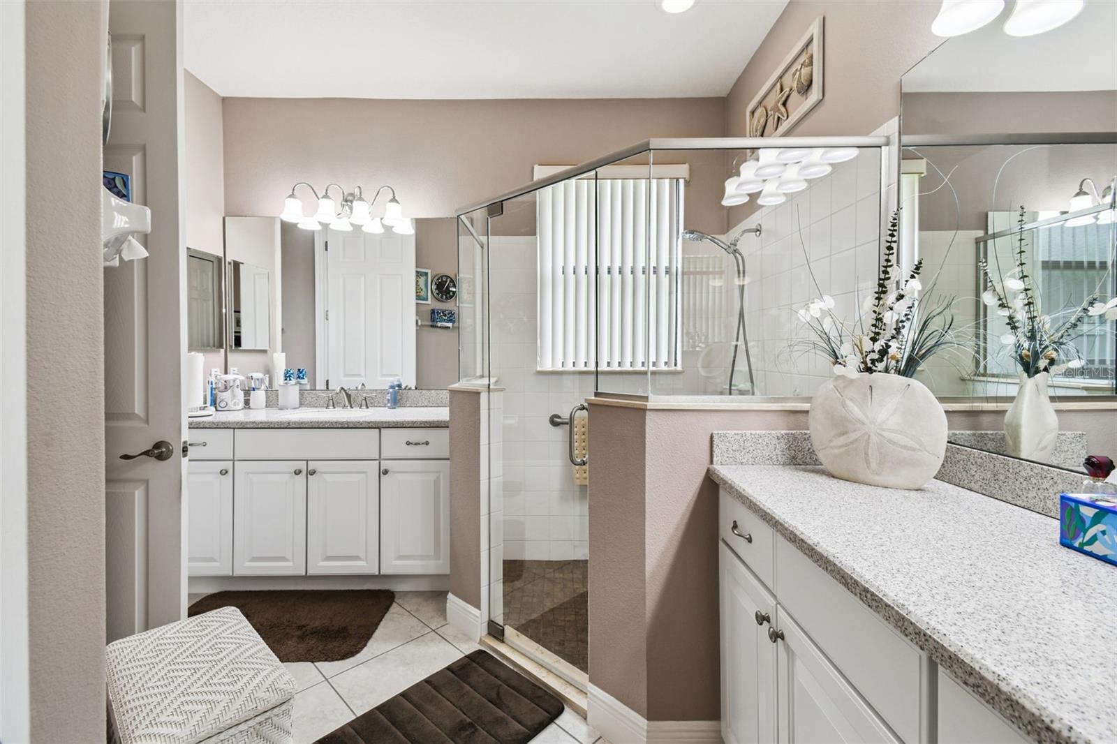 Image 17 of 49 For 487 Monterey Street