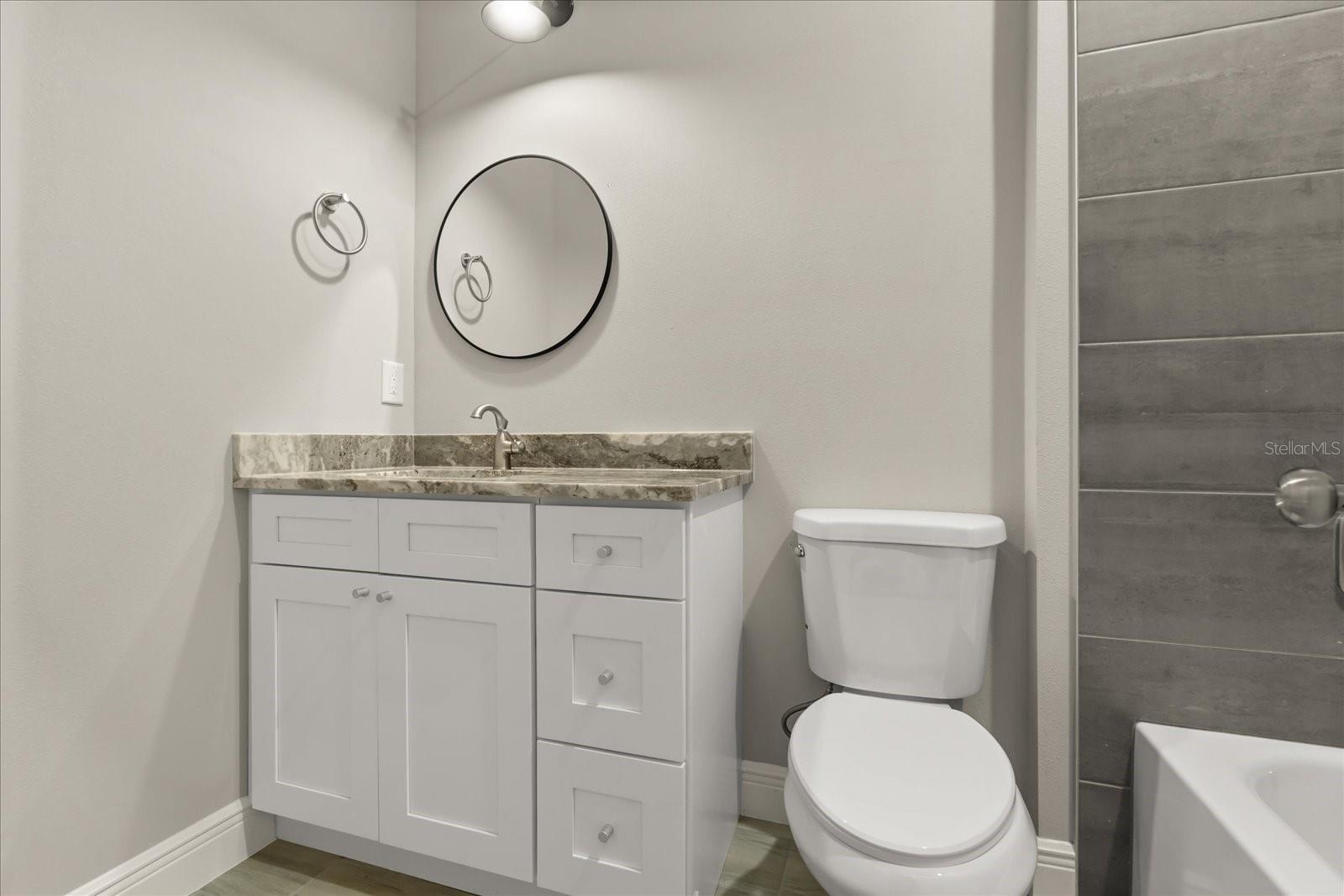 Image 18 of 26 For 545 Orange Street