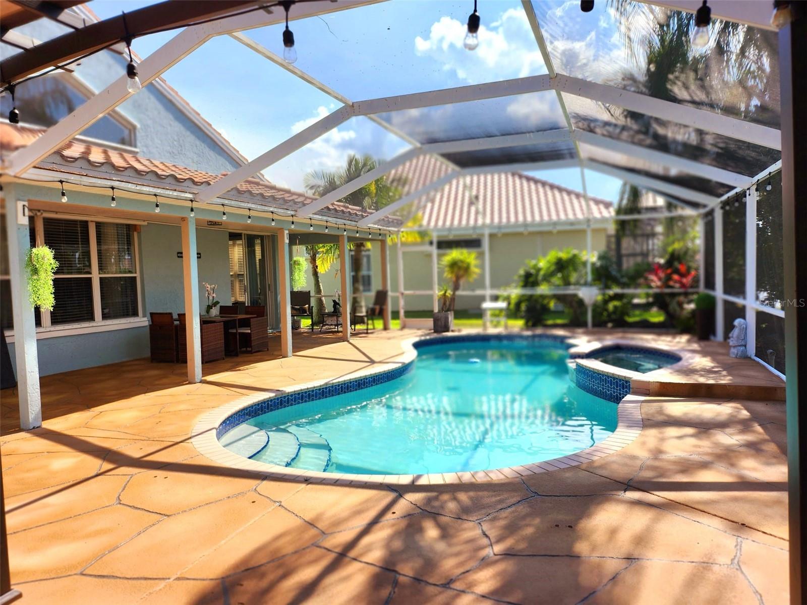 Image 12 of 41 For 609 Romora Bay