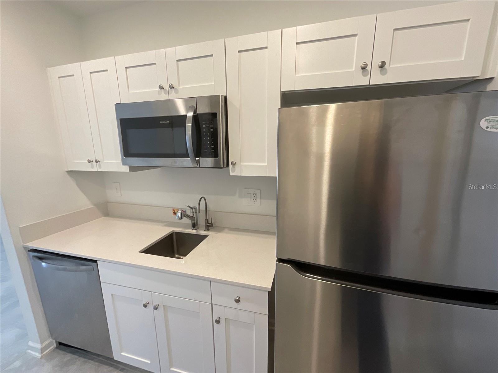 Image 4 of 13 For 401 Sandbar Lane