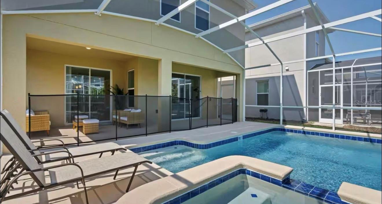 Image 43 of 69 For 8907 Play Through Drive