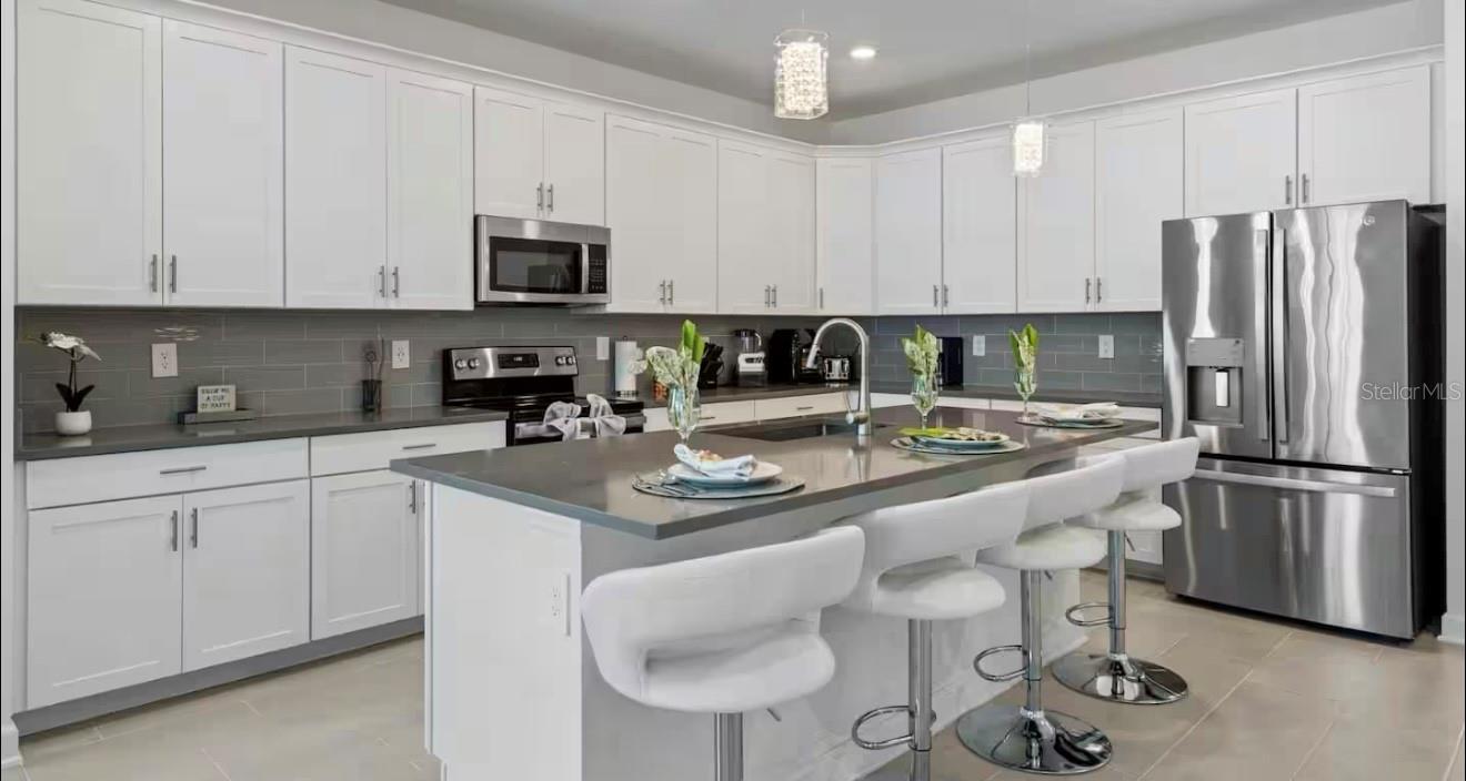 Image 7 of 69 For 8907 Play Through Drive