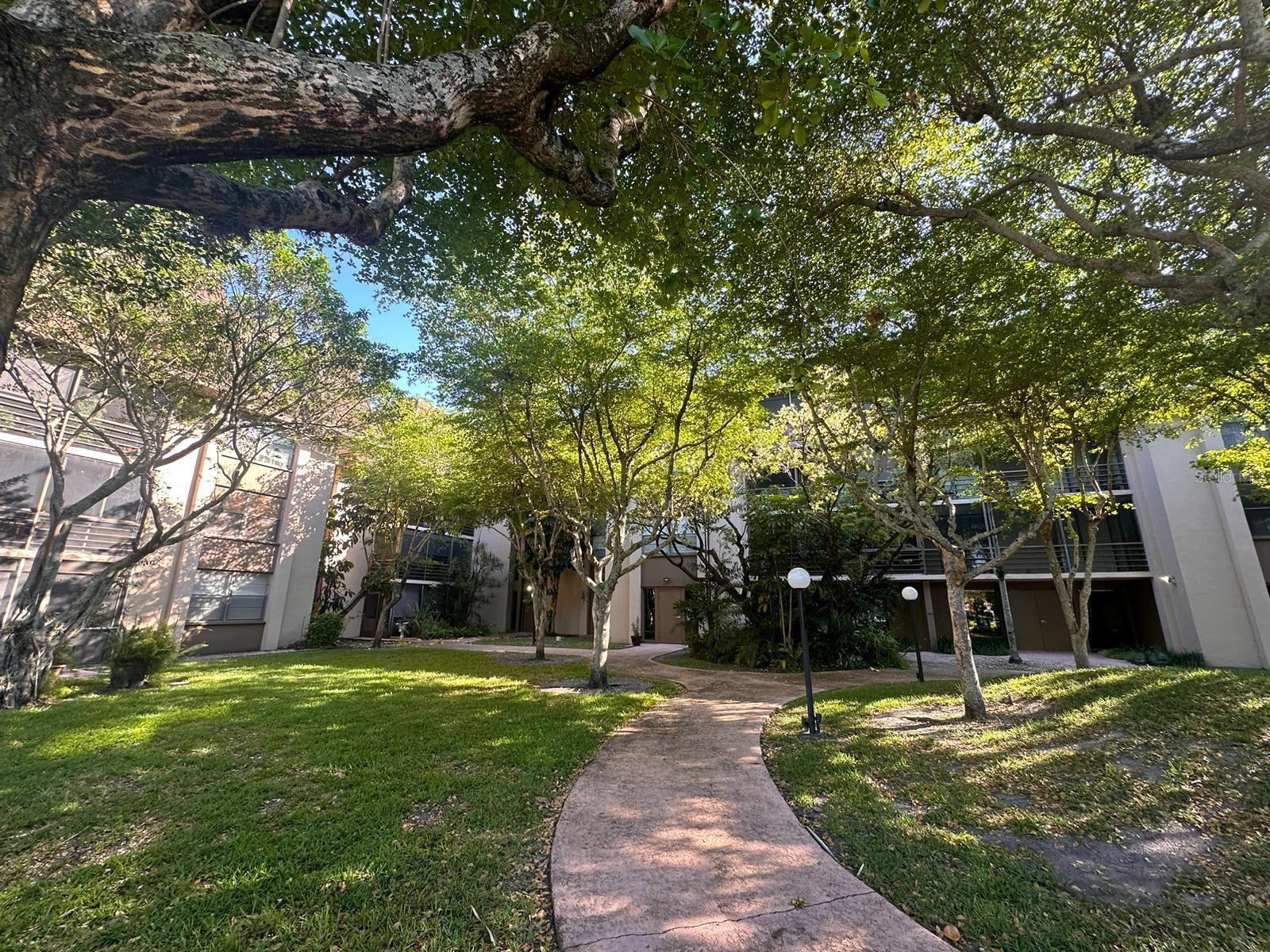 Details for 661 195th Street 402, MIAMI, FL 33179