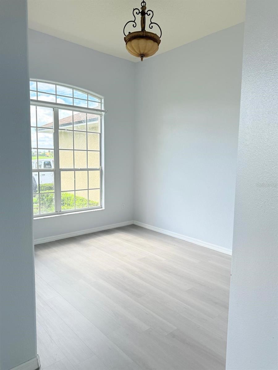 Image 9 of 25 For 1905 Fairway Loop