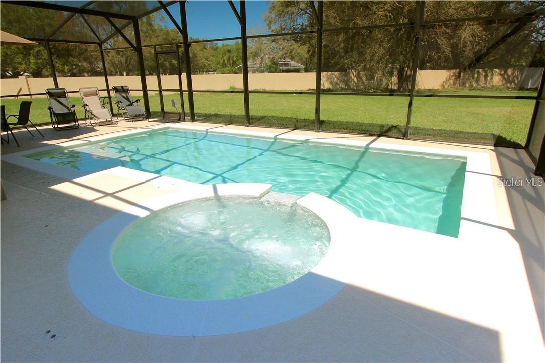 Image 3 of 29 For 957 Emerald Green