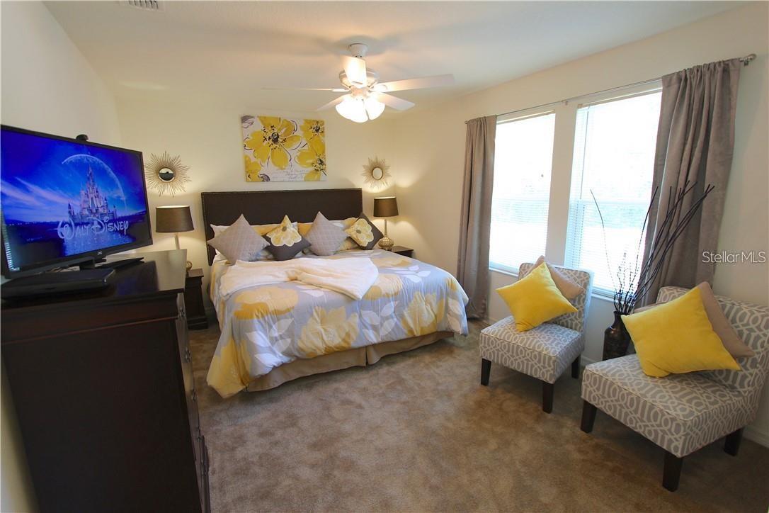 Image 4 of 29 For 957 Emerald Green