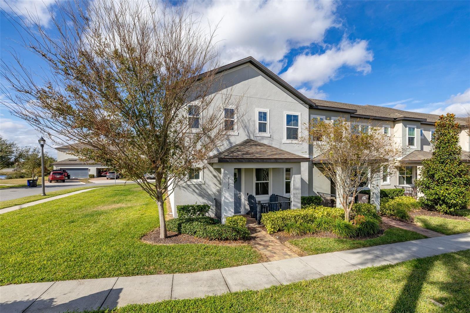 Image 2 of 90 For 9736 Amber Chestnut Way