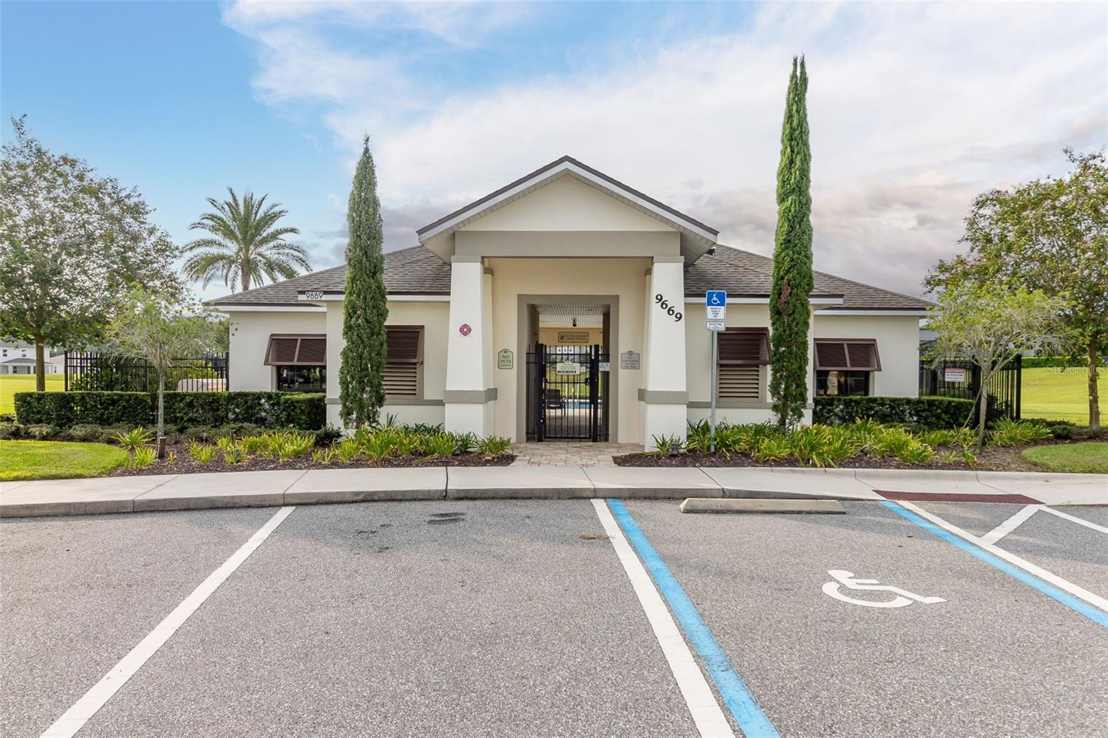 Image 56 of 90 For 9736 Amber Chestnut Way