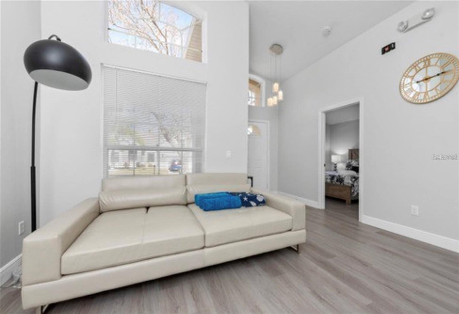 Image 12 of 23 For 437 Julliard Boulevard