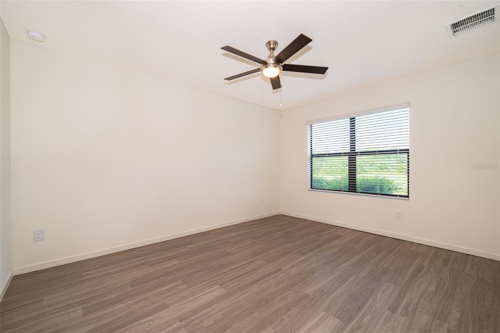 Image 13 of 29 For 3492 Indian River Parkway