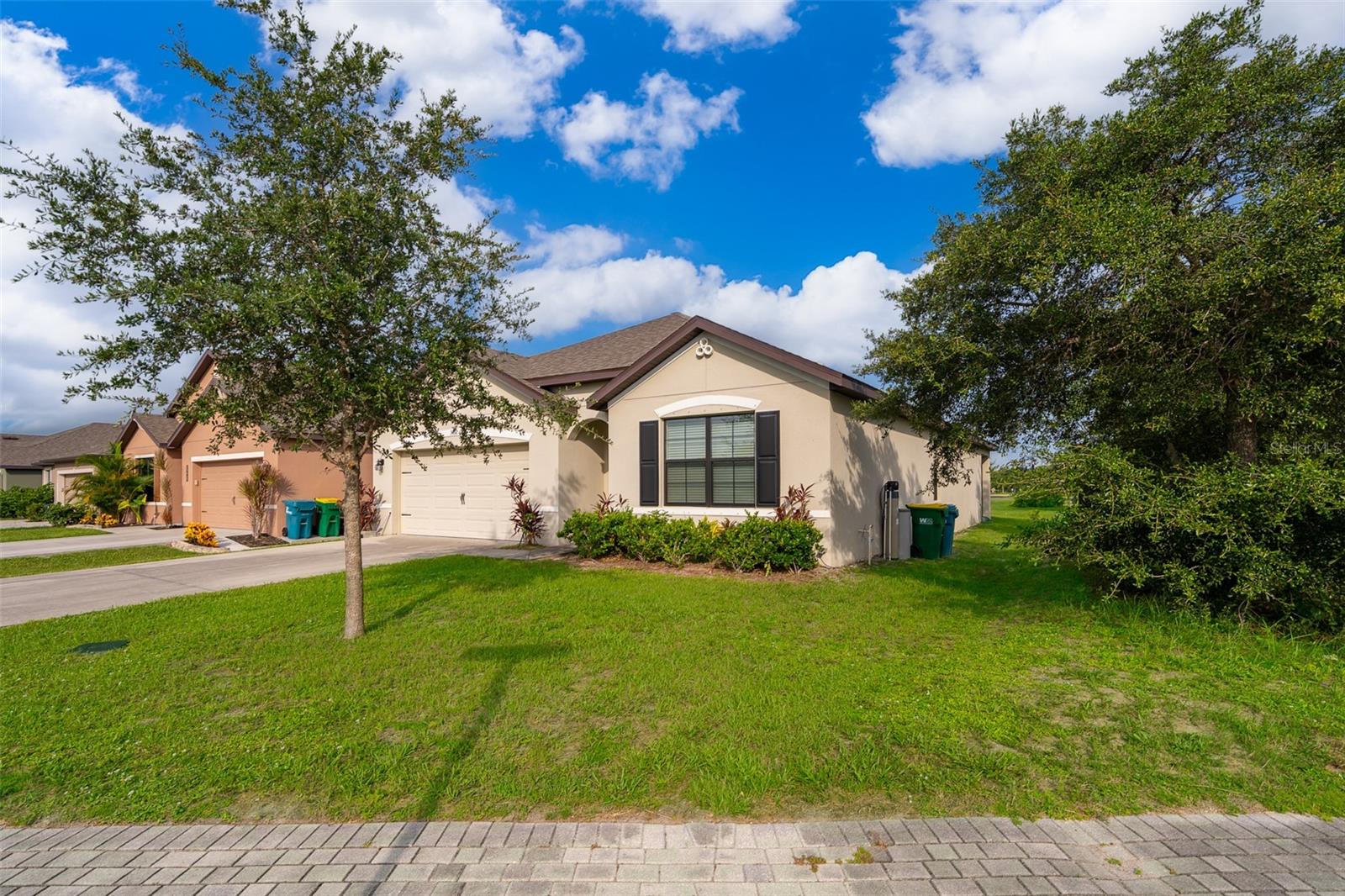 Image 3 of 29 For 3492 Indian River Parkway