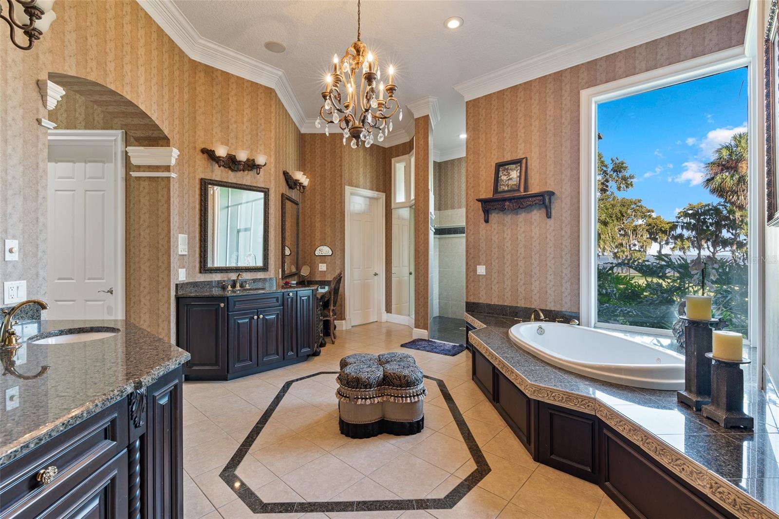 Image 24 of 56 For 30215 Redtree Drive