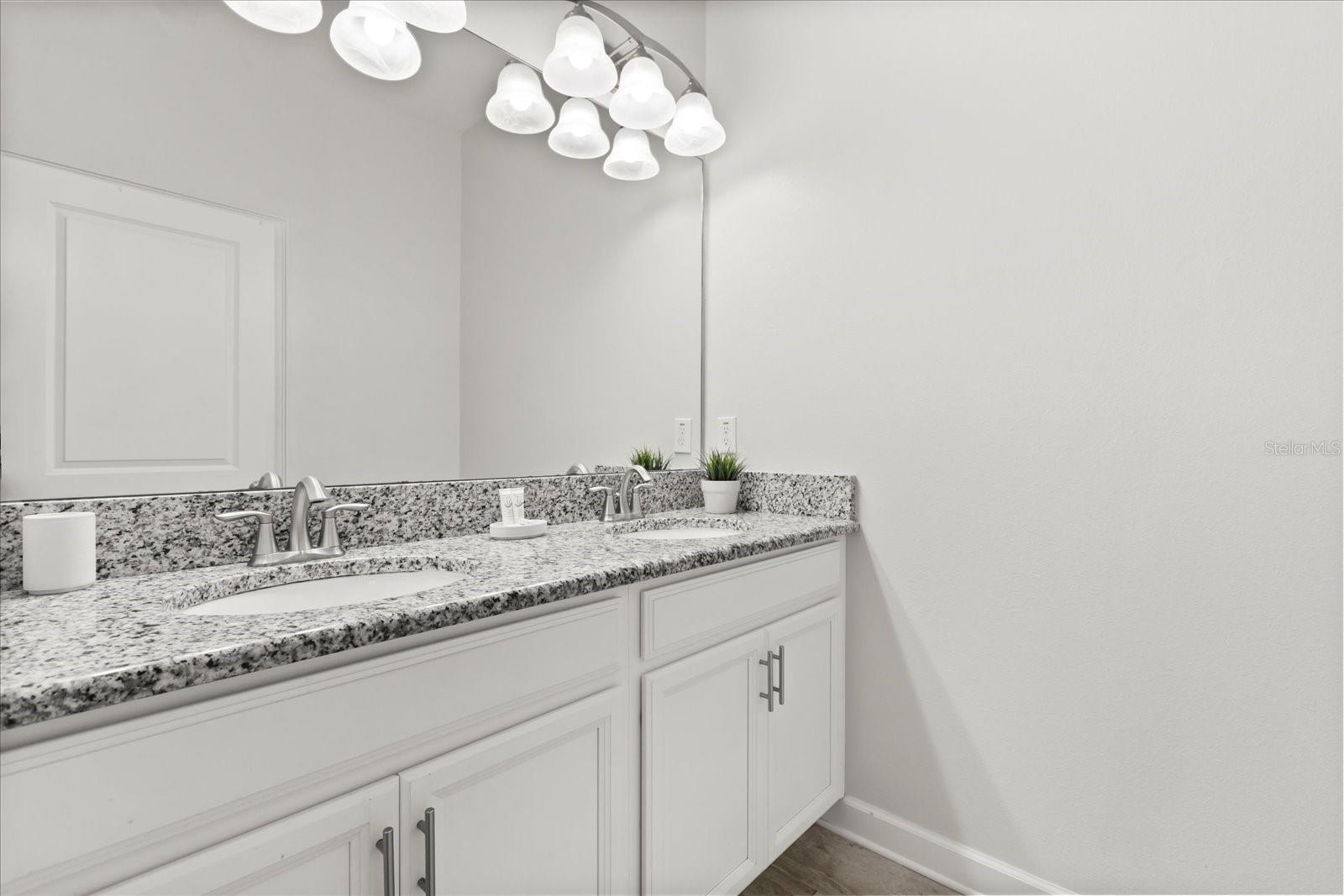 Image 29 of 39 For 4800 Crusoe Street