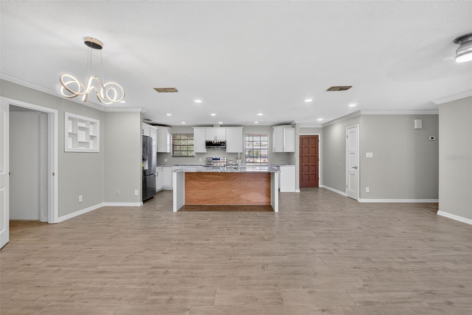 Image 25 of 80 For 7 Bay Street