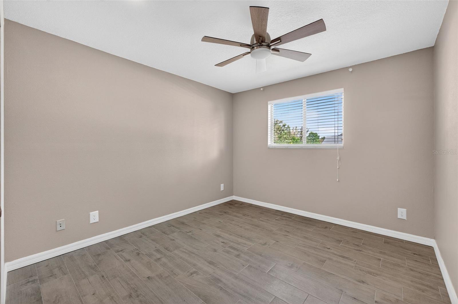 Image 45 of 80 For 7 Bay Street