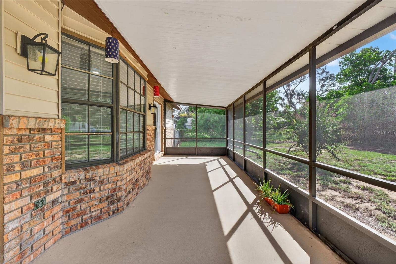 Image 54 of 80 For 7 Bay Street