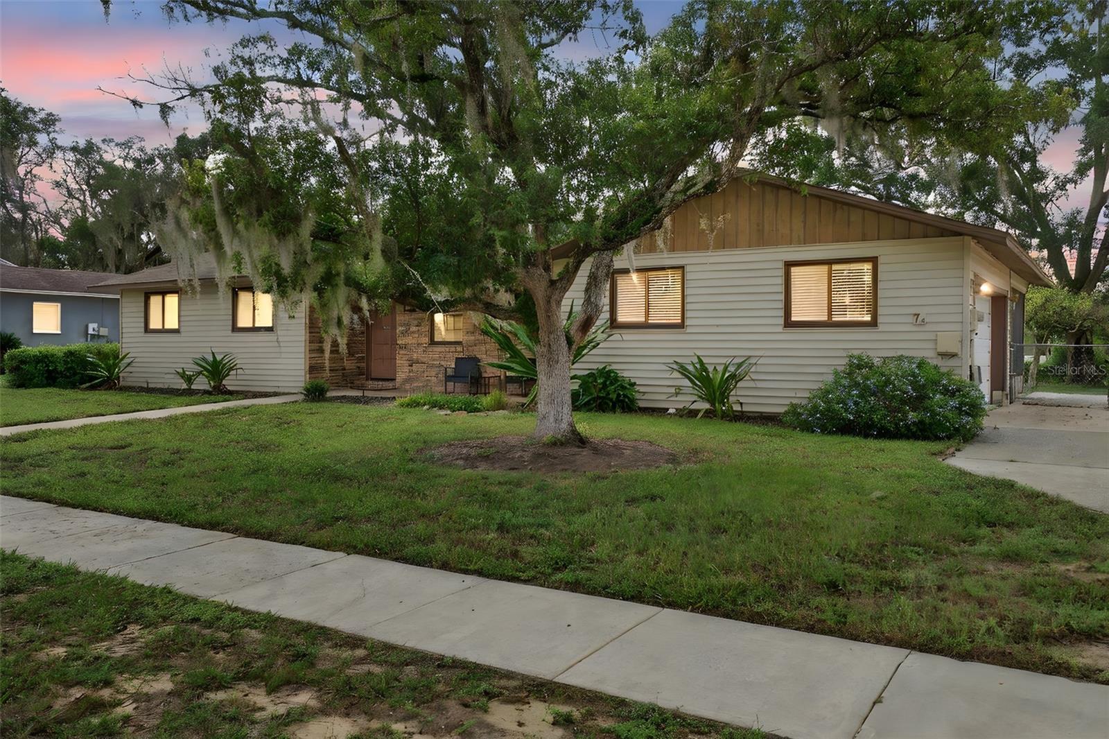 Image 6 of 80 For 7 Bay Street