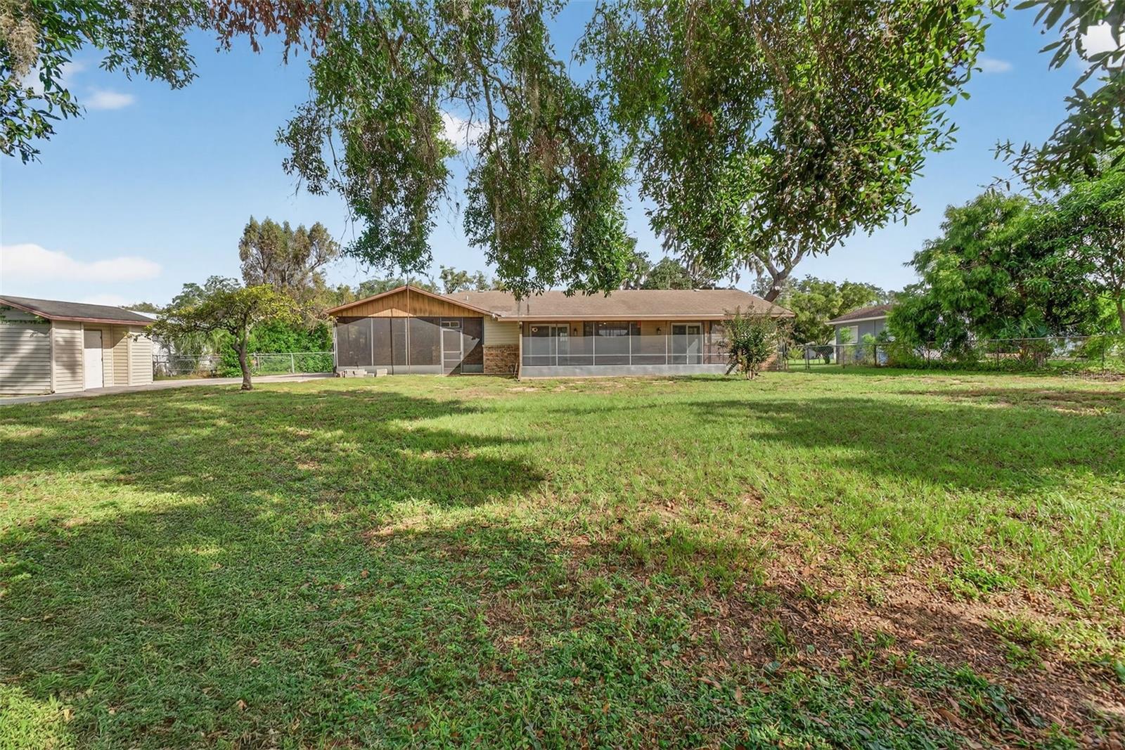 Image 64 of 80 For 7 Bay Street