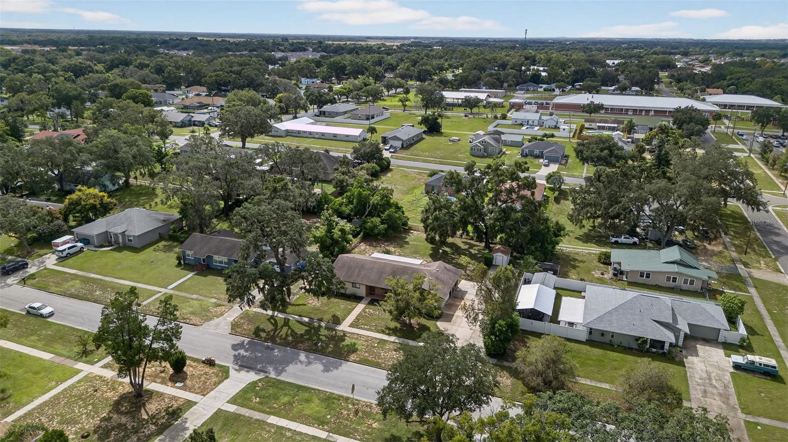 Image 76 of 80 For 7 Bay Street