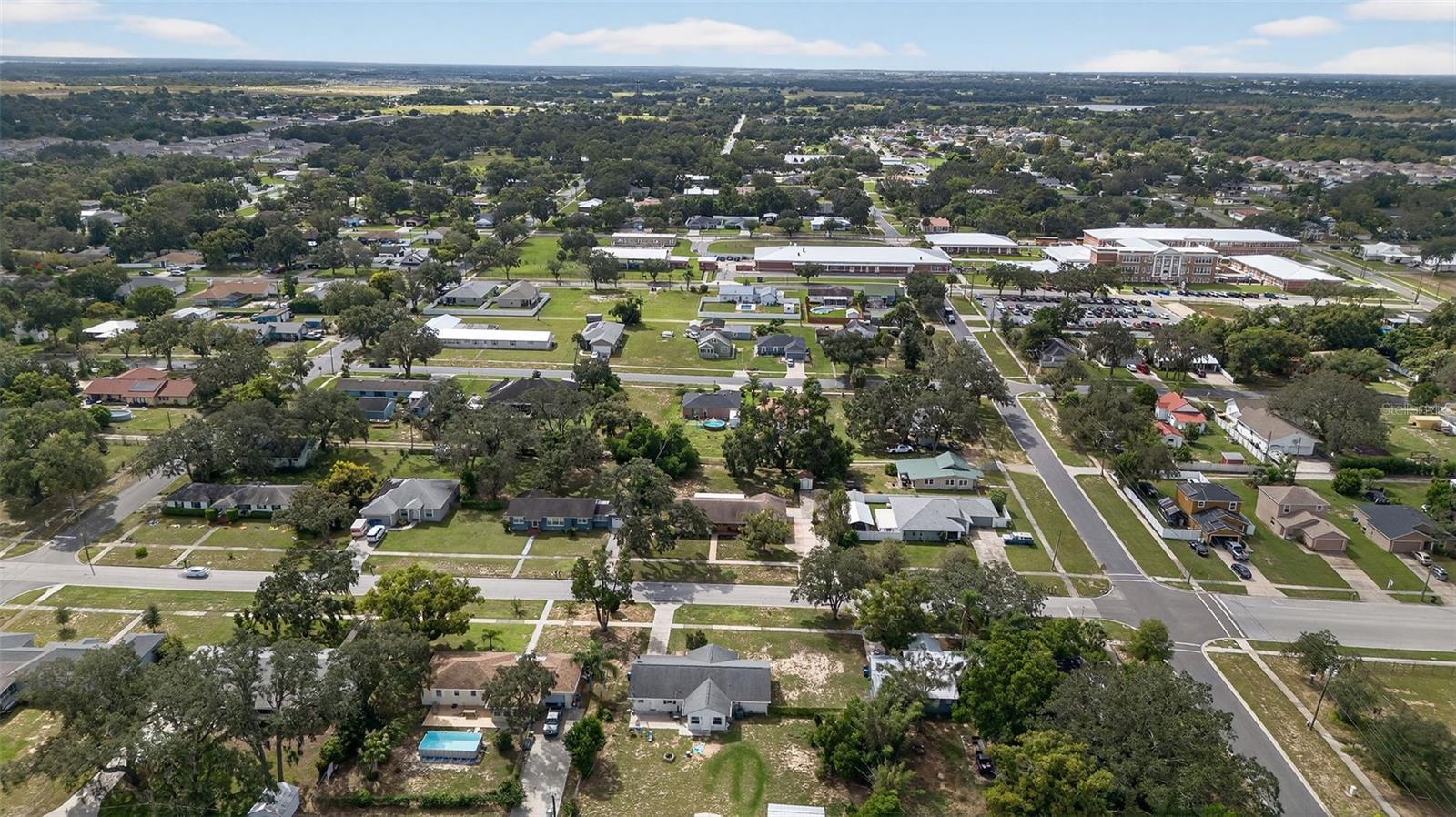 Image 78 of 80 For 7 Bay Street