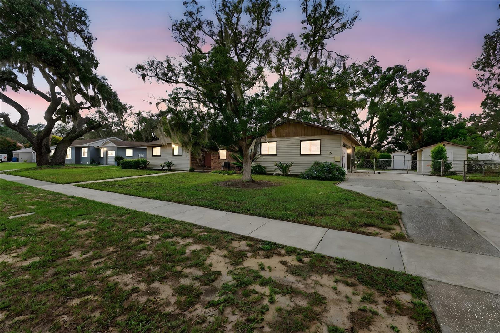 Image 8 of 80 For 7 Bay Street