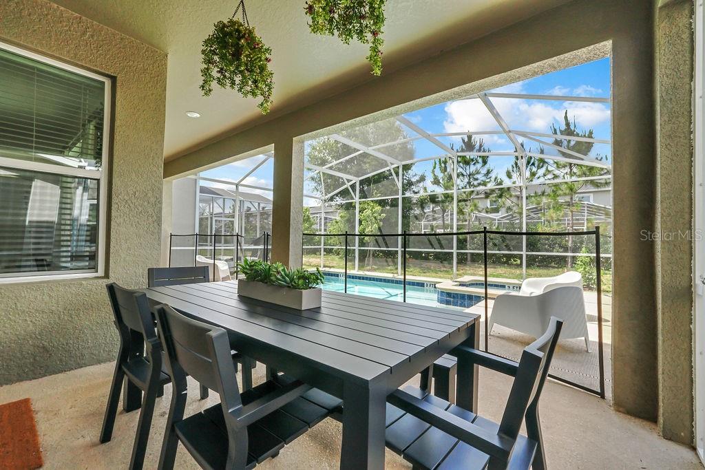 Image 12 of 30 For 8919 Play Through Drive