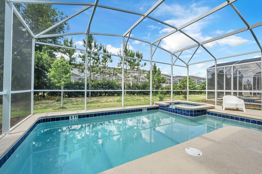 Image 13 of 30 For 8919 Play Through Drive