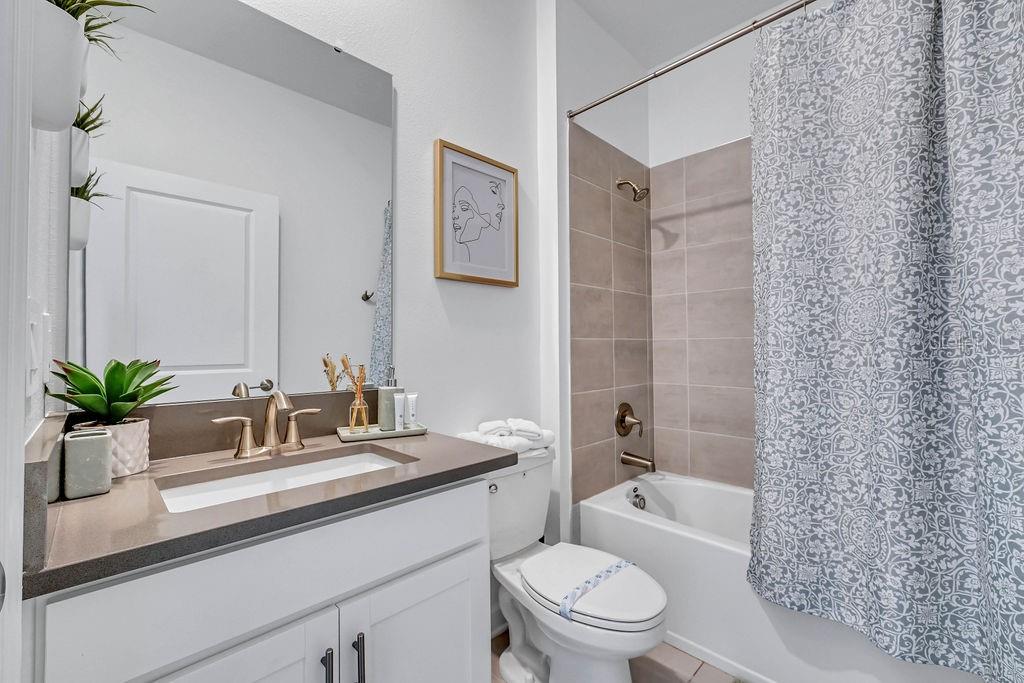 Image 22 of 30 For 8919 Play Through Drive