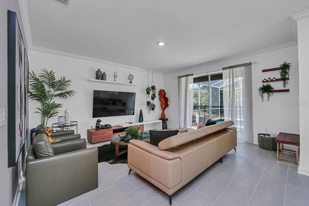 Image 8 of 30 For 8919 Play Through Drive