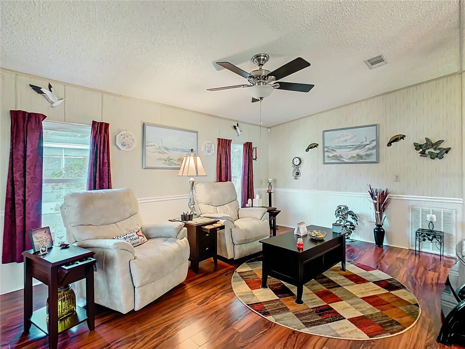 Image 11 of 36 For 116 Jackson Park Ave