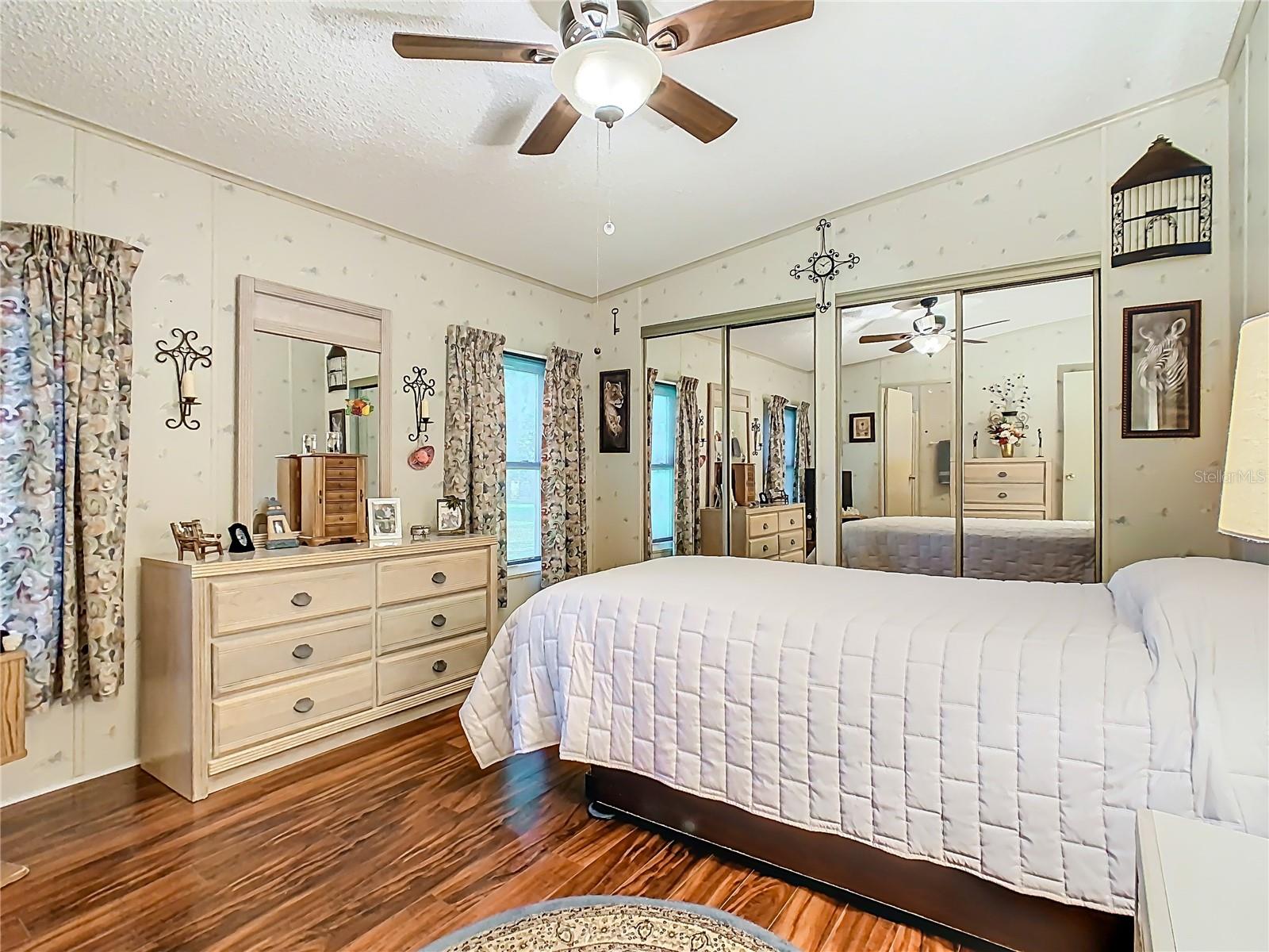 Image 23 of 36 For 116 Jackson Park Ave