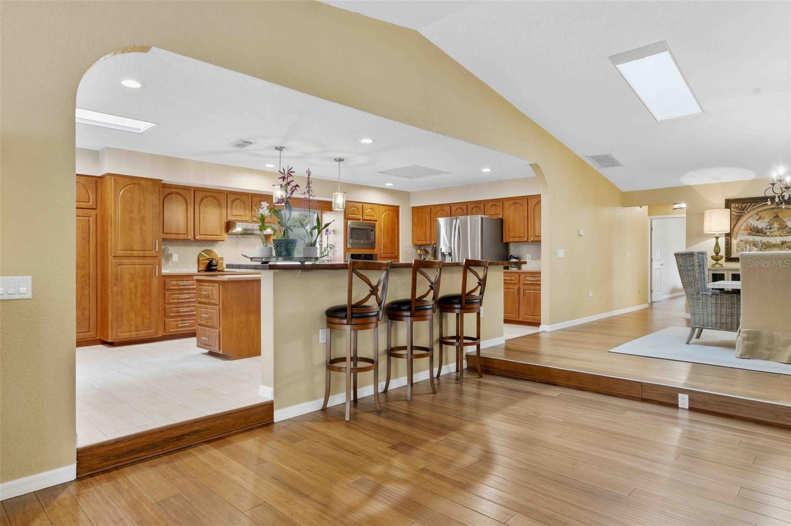 Image 13 of 79 For 1475 Glenridge Drive
