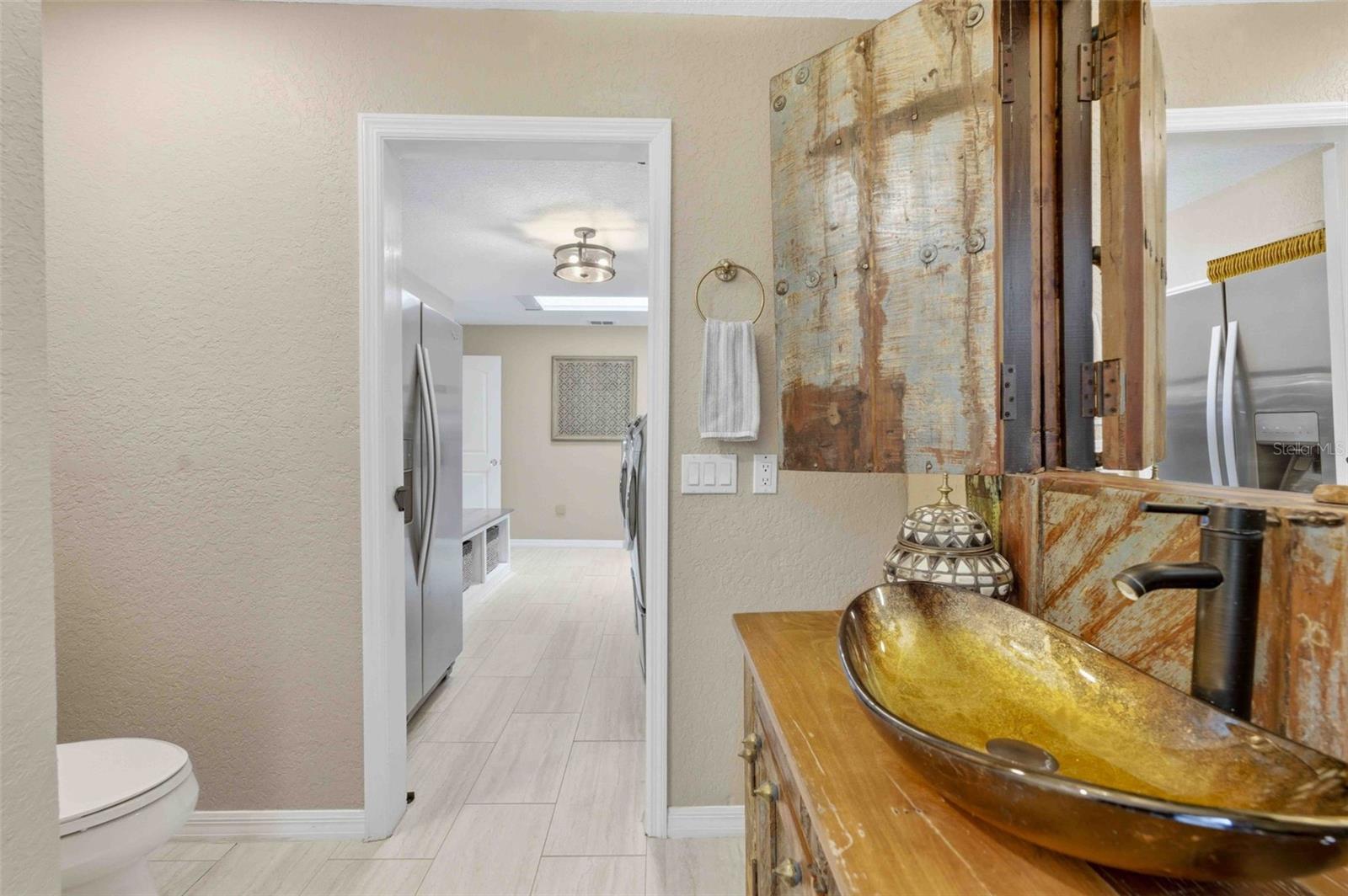Image 40 of 79 For 1475 Glenridge Drive