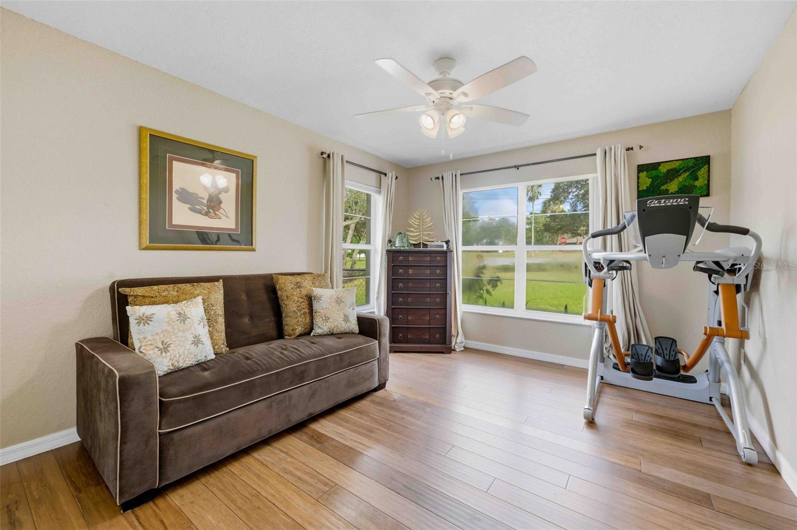 Image 49 of 79 For 1475 Glenridge Drive