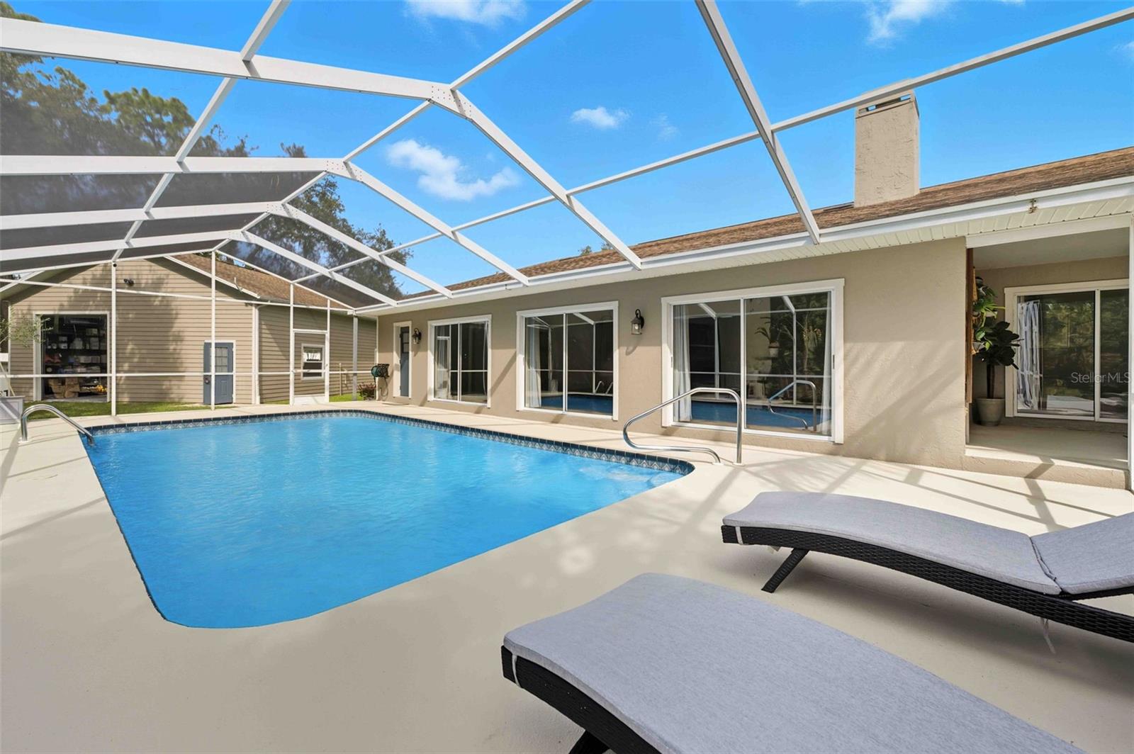 Image 57 of 79 For 1475 Glenridge Drive