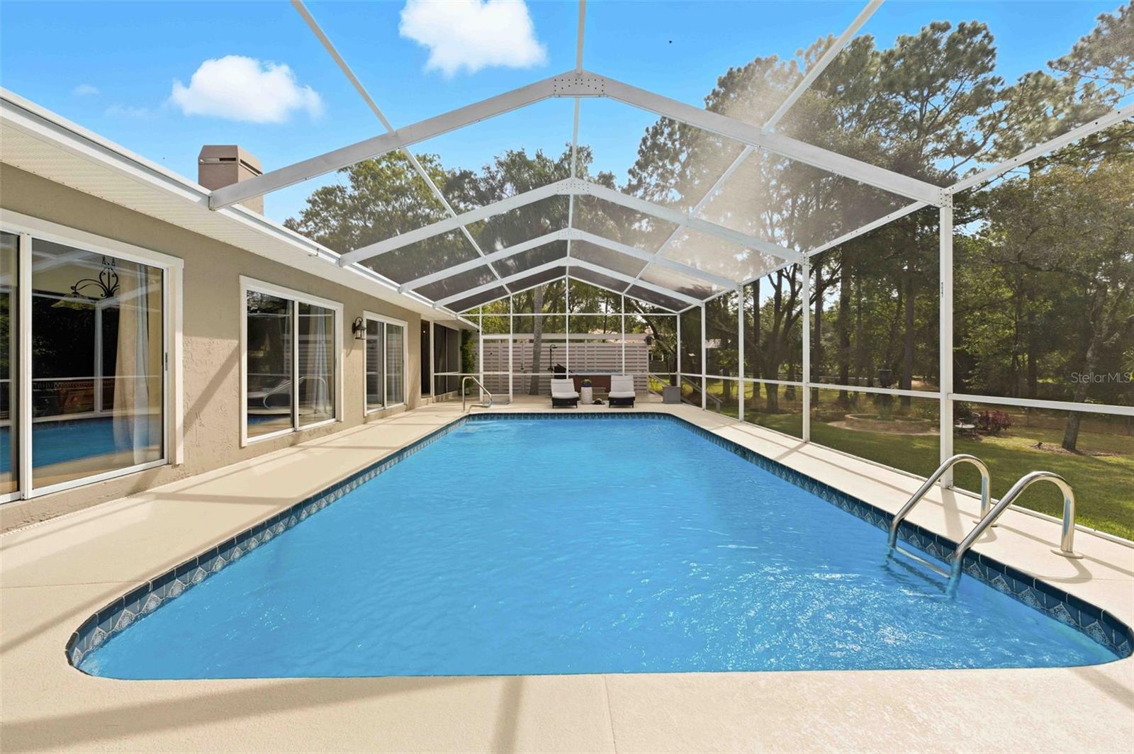 Image 58 of 79 For 1475 Glenridge Drive