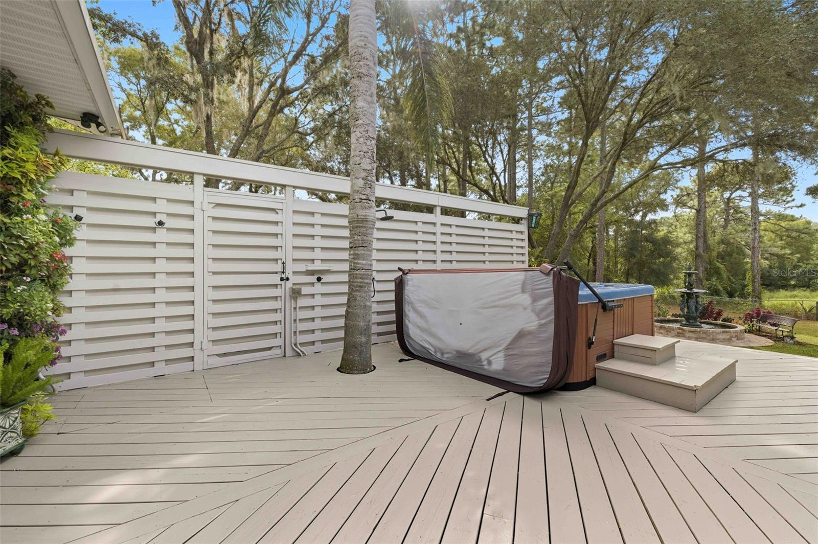 Image 60 of 79 For 1475 Glenridge Drive