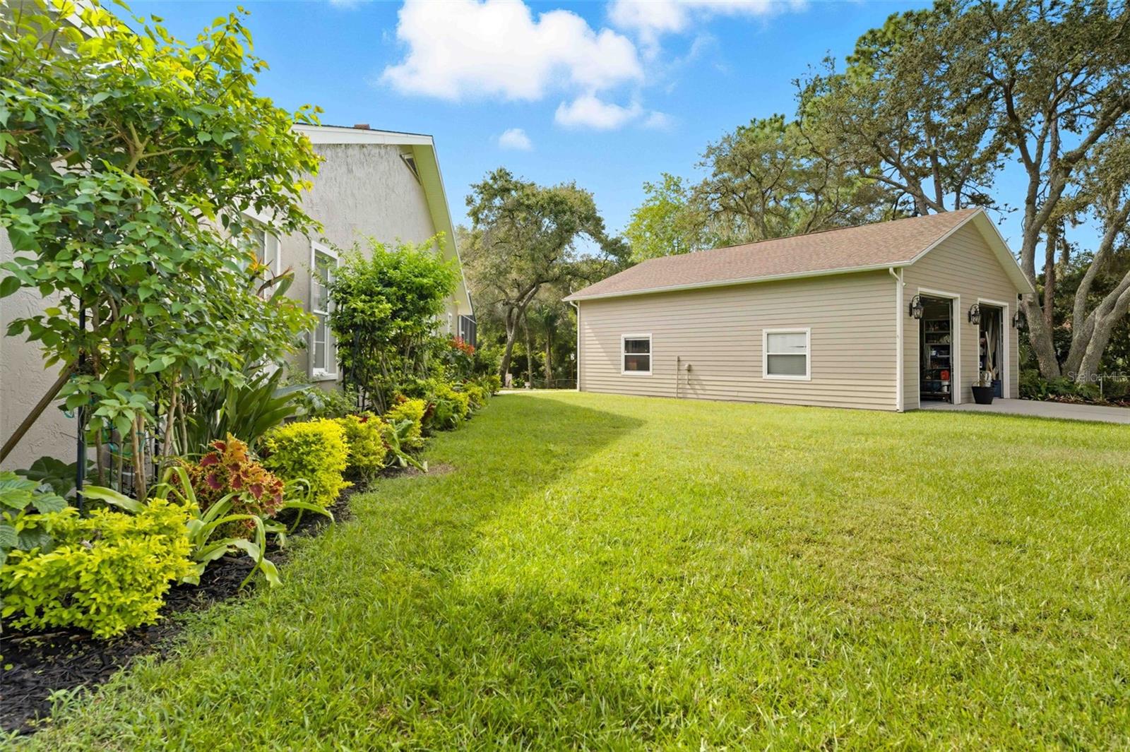 Image 74 of 79 For 1475 Glenridge Drive