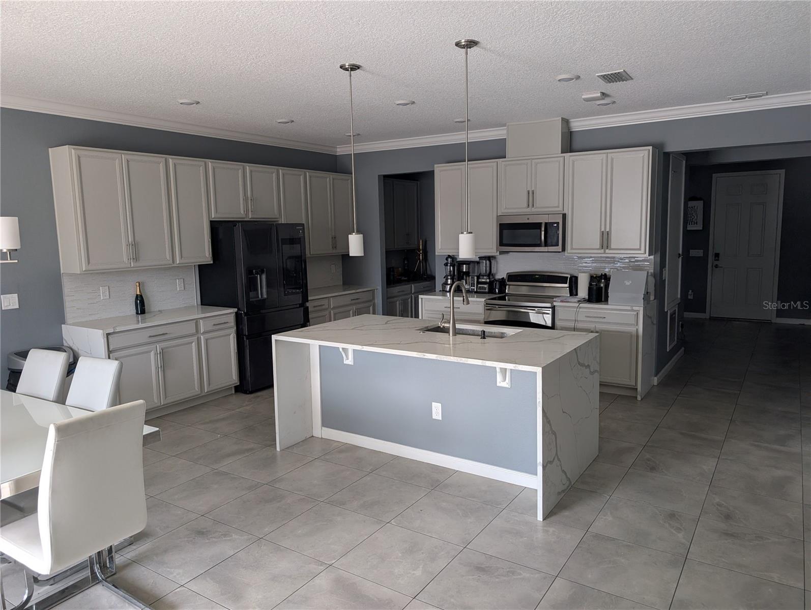 Image 4 of 13 For 1776 Black Maple Place